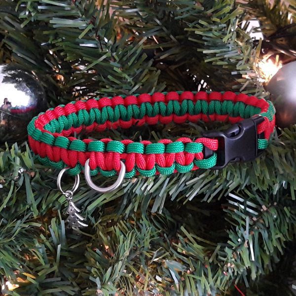 Festive paracord dog collar red and green